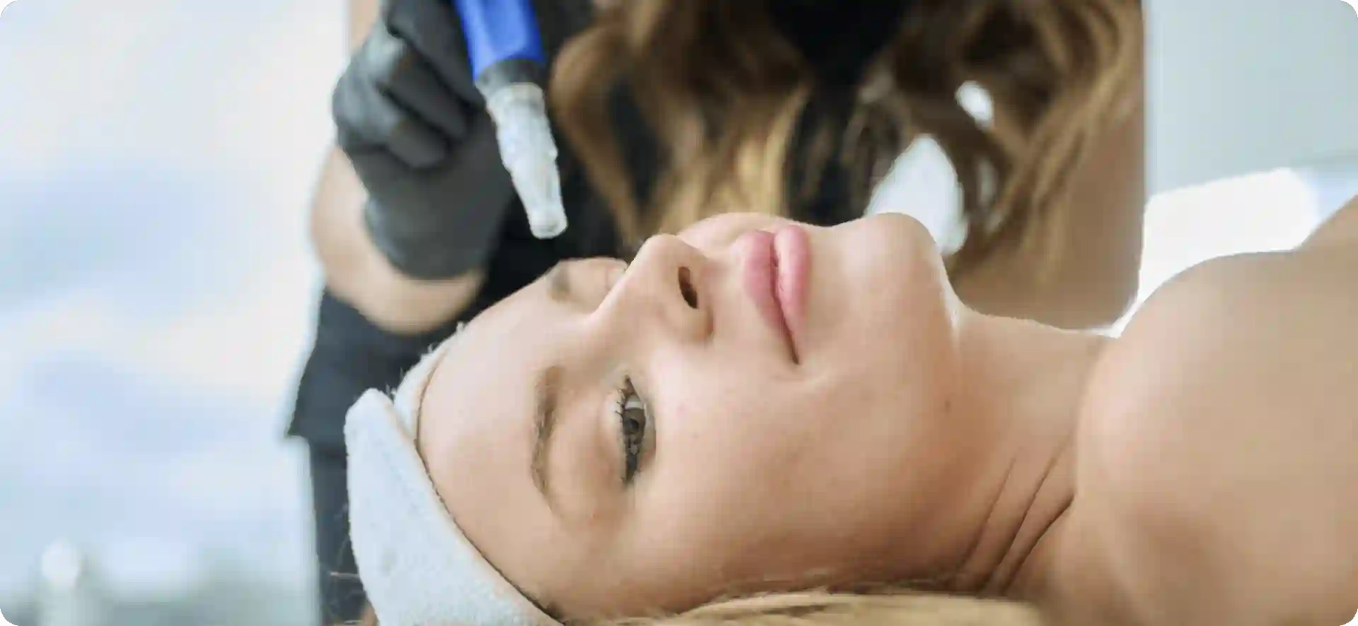 How Do Microneedles Trigger New Collagen and Elastin in Loose Skin Rugby?